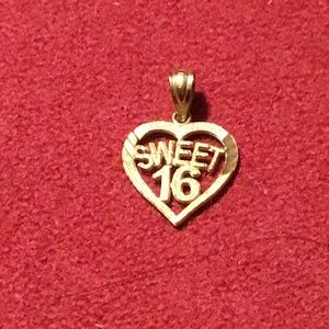 Lovely 10k gold Sweet Sixteen pendant